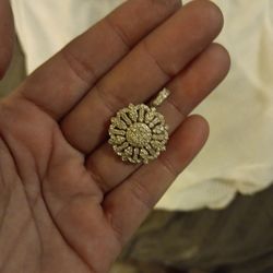 Natural Diamond Substancial Beautifully Done ( ONE Of A Kind ) Flower Snowlflake Penfant