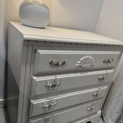 2 Solid Wood Cream Nightstands