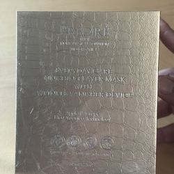 PRÉDIRÉ PARIS | Everyday Care Finishing Mask with Red Light Therapy Device