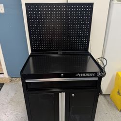 28” Husky Tool Box