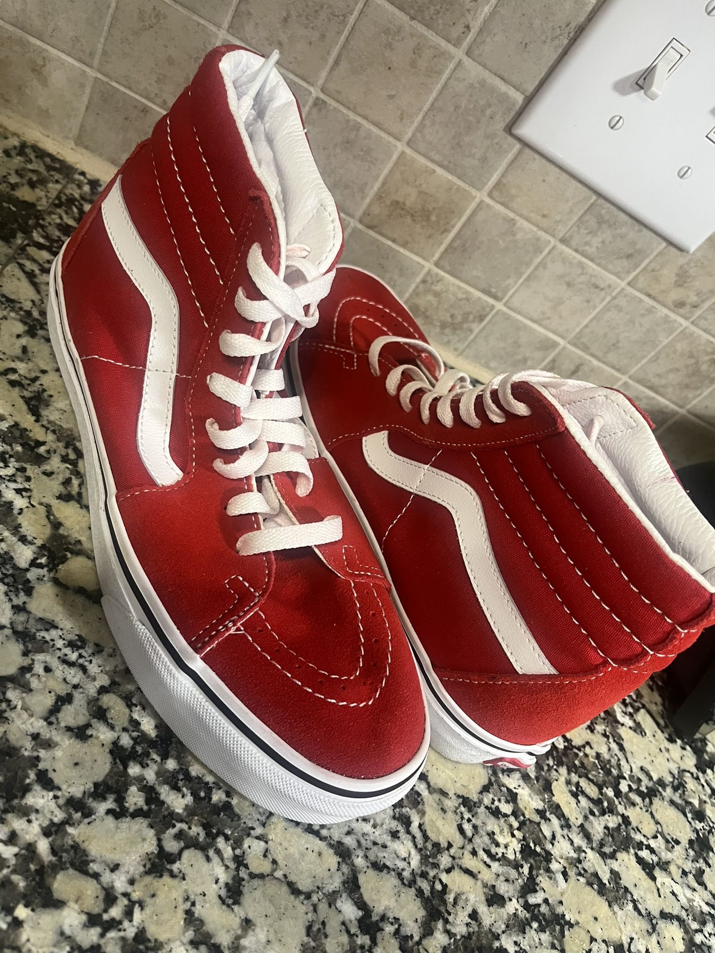 NEW Vans Sk8-Hi Skate Shoe - Racing Red Women size 7.5