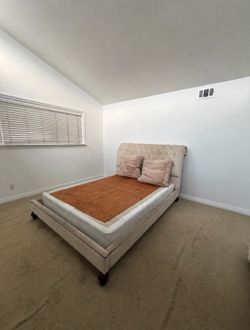 Free Bed frame