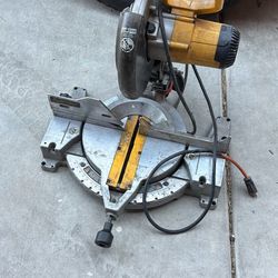 Dewalt Mitre saw