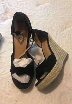 Express wedges sz 6