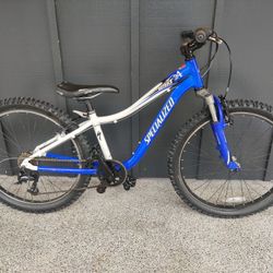 Specialized Hotrock 24" 7-Speed Hybrid Gravel/Mountain/Road Bike - Front Shocks - Light 12" Frame - TUNED - NEW Sram Grips - Kenda Tires (MSRP $380) 