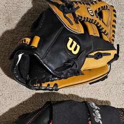 Wilson Softball Baseball Glove 12.5” Also Have A Bigger Demarini 