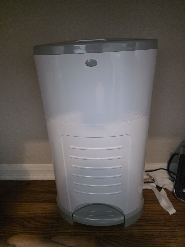 Dekor Diaper Pail