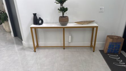Foyer Table