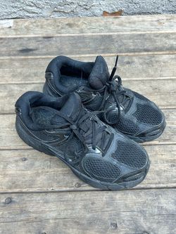 Women’s V5 RNR Nikes