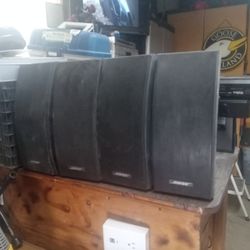 BOSE SPEAKERS  SET OF 5