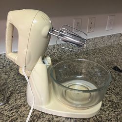 Kitchen Aid + Hand Mixer 