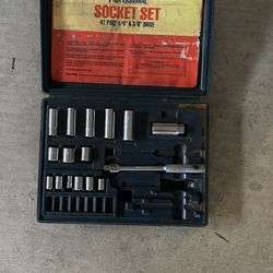 Socket Set