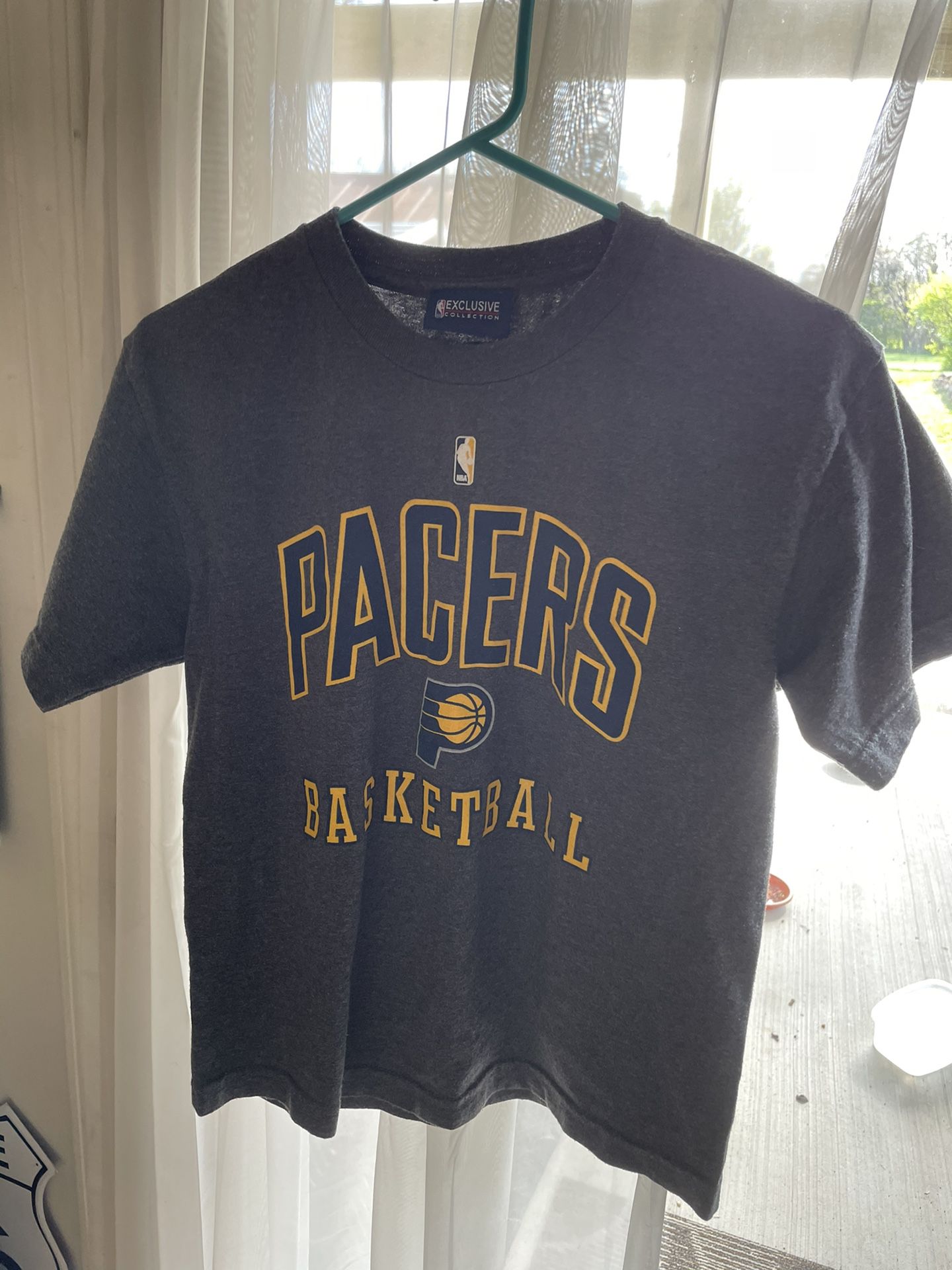 NBA Indiana Pacers Basketball 🏀 Tee. Youth - L Nice