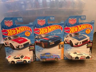 Hot Wheels Lot of 3, 2 Porsche 935 HW Race Day & 1 HW Turbo '89 Porsche