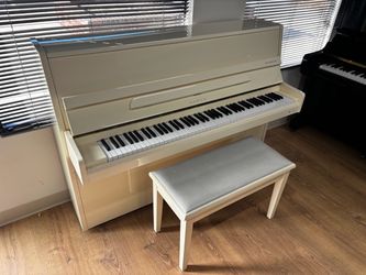 Samick SU-108P Upright Piano
