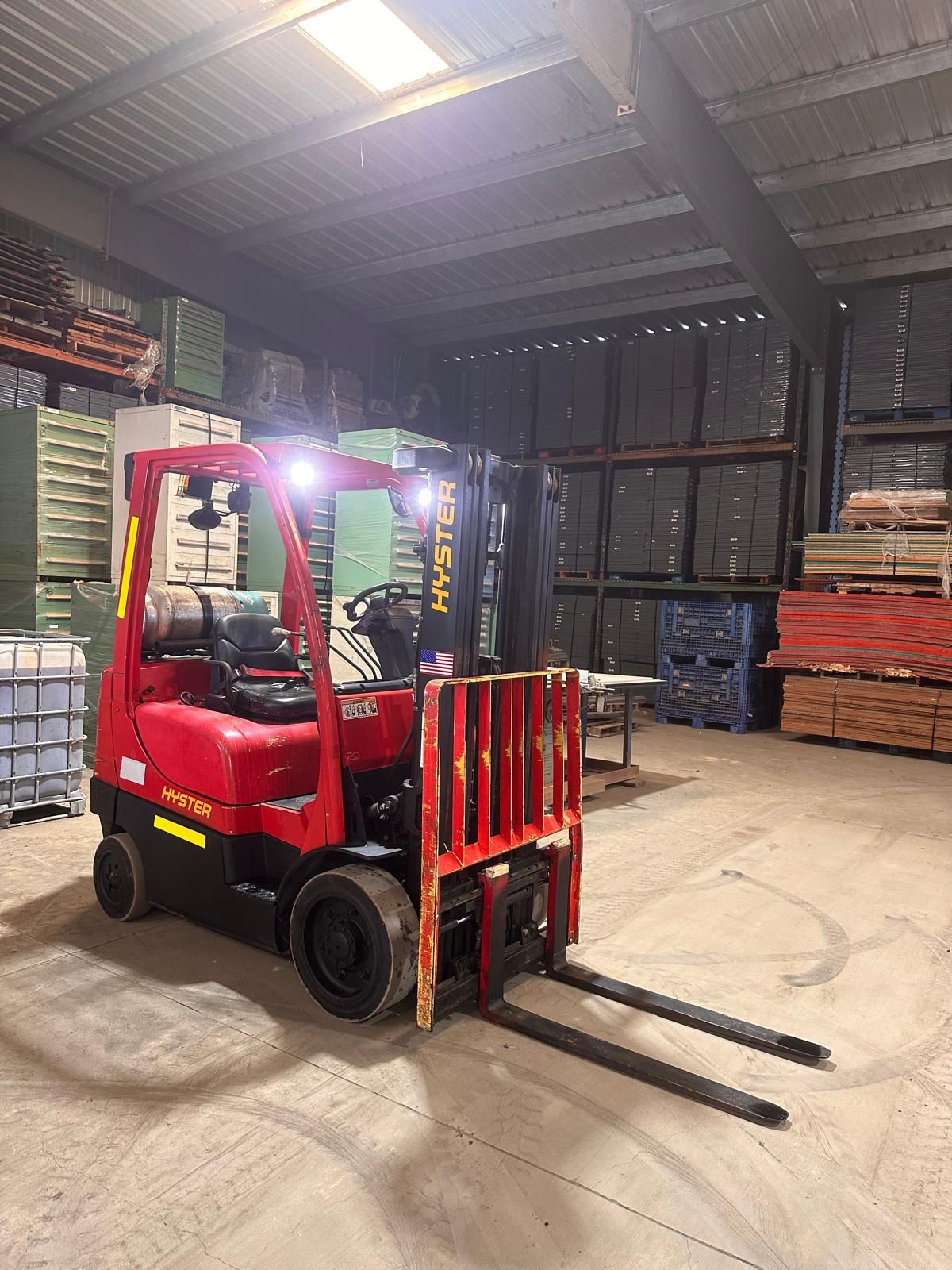 2012 Hyster 5000 lbs capacity forklift