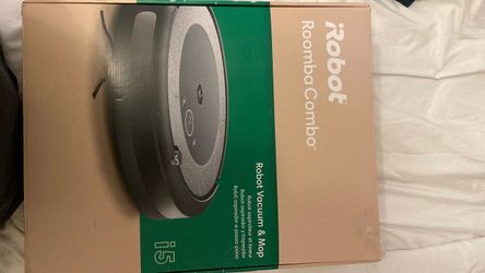 Roomba I5 vacuum and mop
