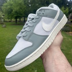 Nike Dunk Low Mica Green