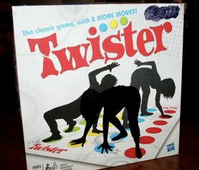 Twister - The Classic Game. with 2 More Moves! Air & Spinner Choice