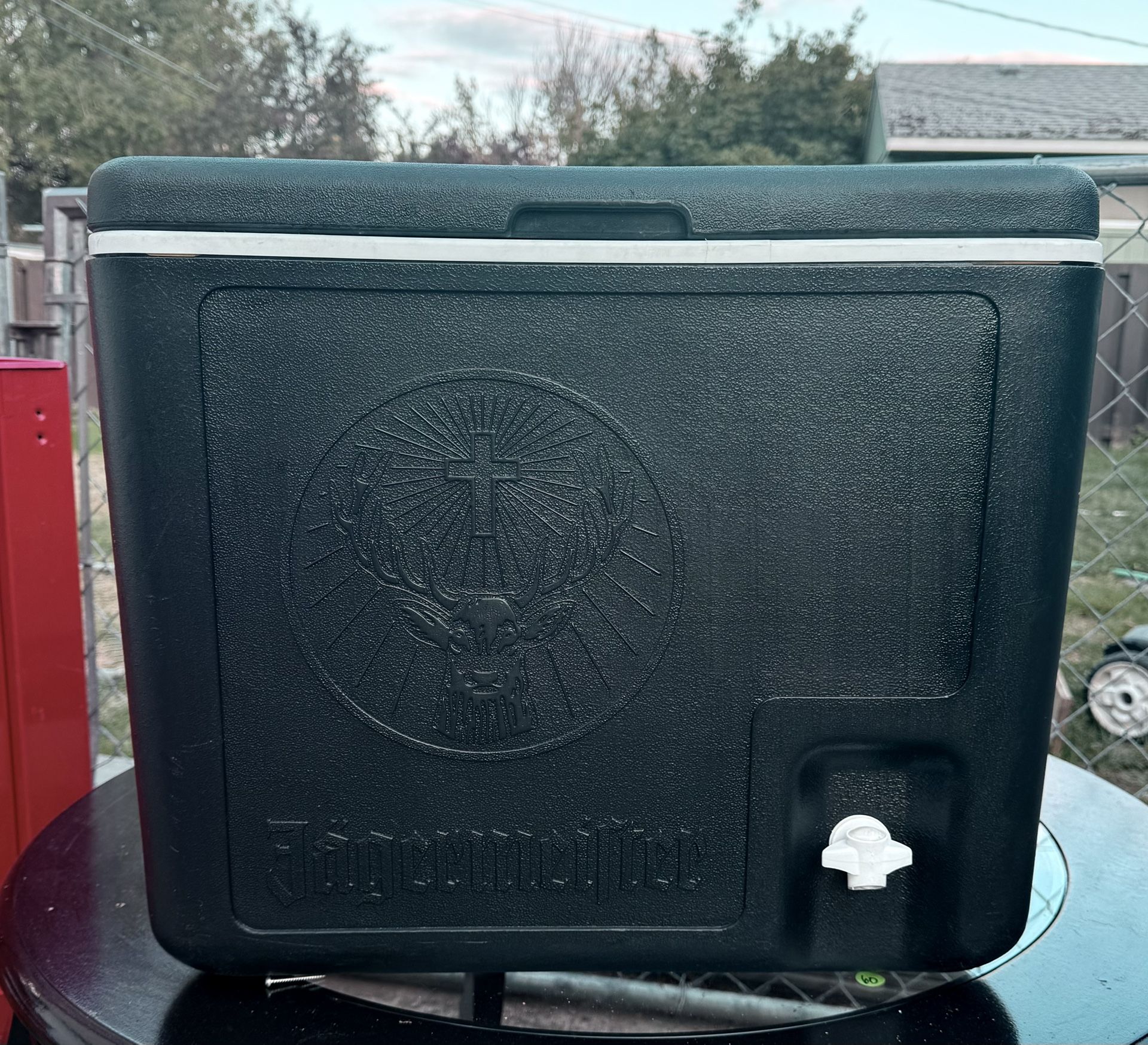 Jagermeister 6 Bottle Shot Black Cooler Built In Tap Dispenser