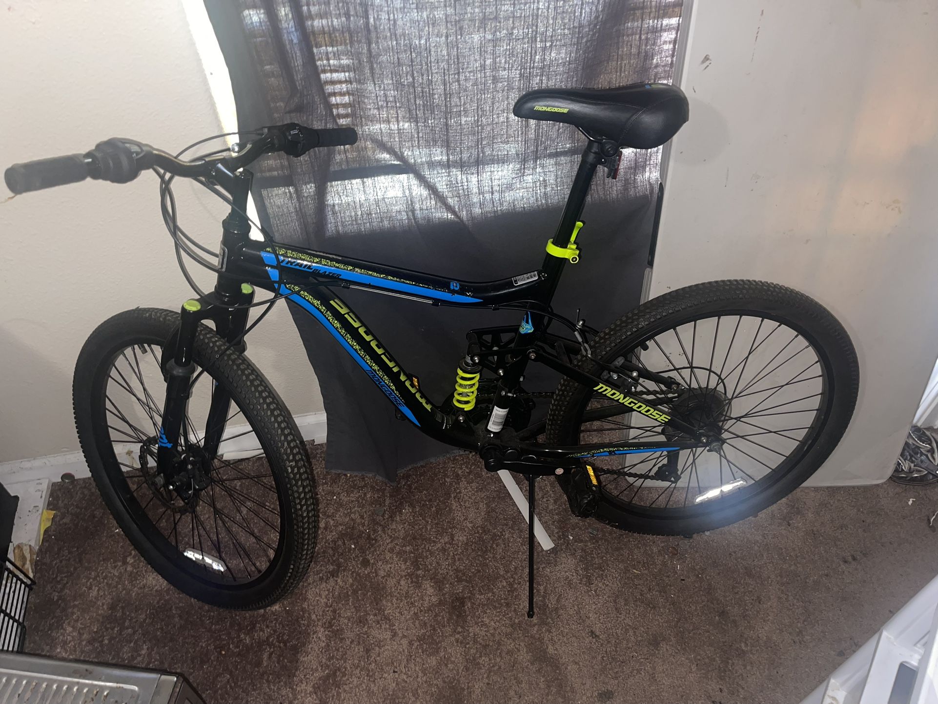 Mongoose Trail Blazer Mountain Bike
