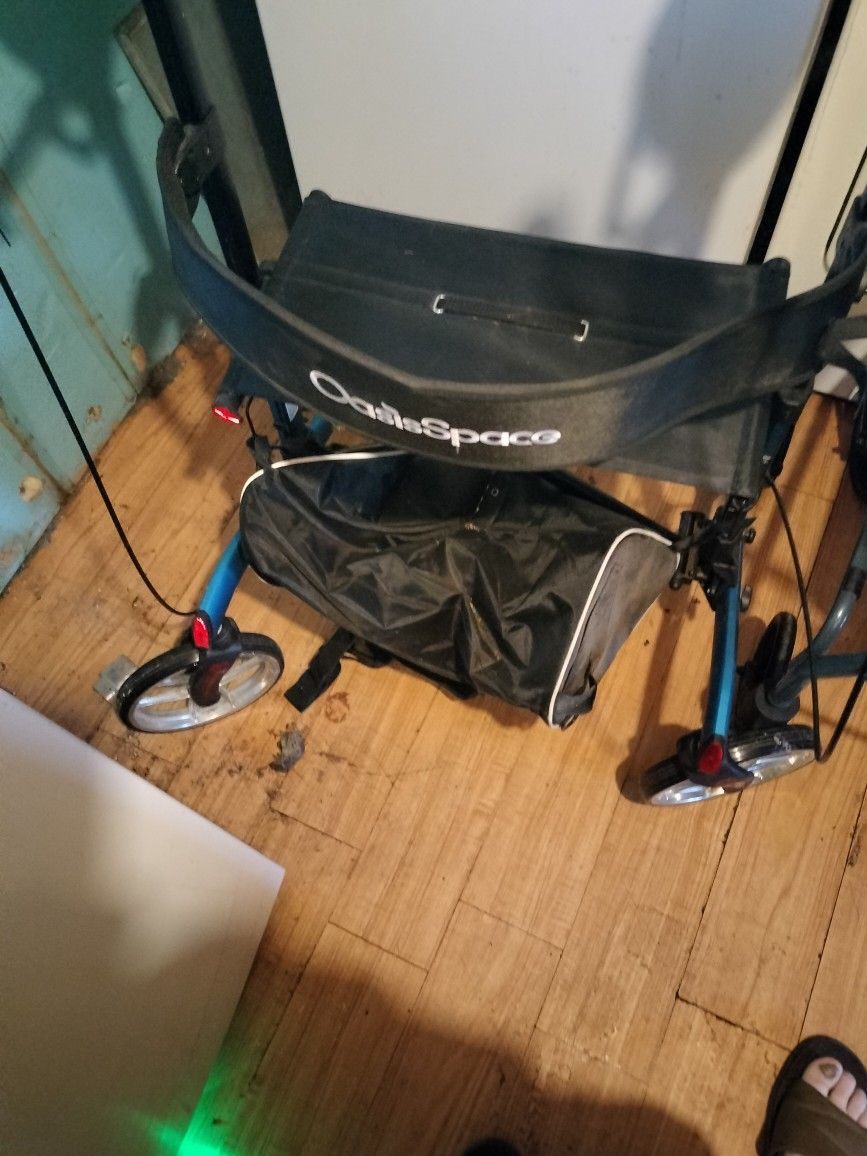 Aerator Oasis Walker