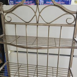  SHELVING UNIT