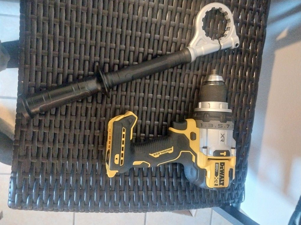 DEWALT HAMMER DRILL 20V LITHIUM XR BRUSHLESS 3 SPEED (TOOL ONLY)