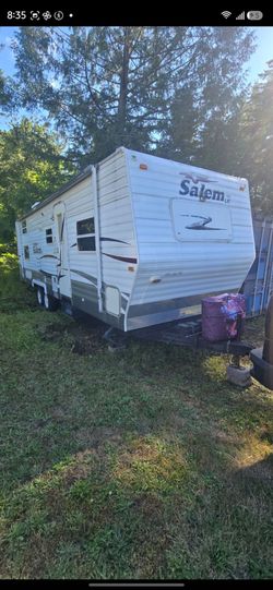 2007 FREV 27ft Keystone travel trailer