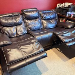 Luxury Black Leather Sectional Sofa – Reclining Seats – Excellent Condition