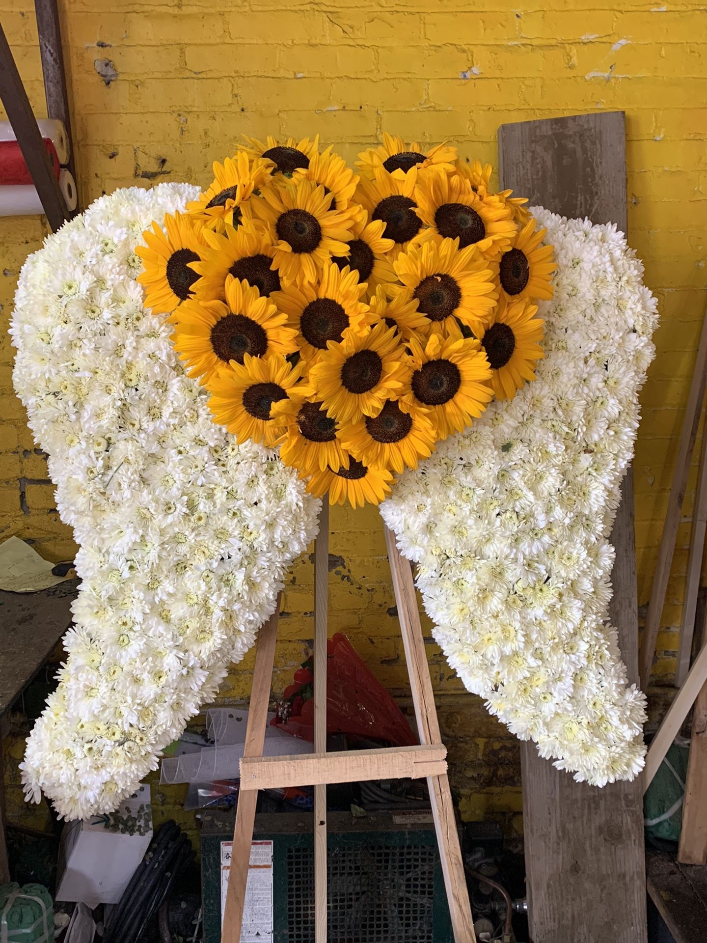 FLOWER ARRANGEMENTS