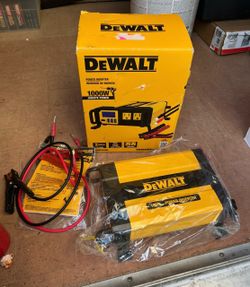 New DEWALT 1000-Watt Portable Car Power Inverter with Triple USB Ports