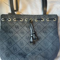 VINTAGE DOONEY & BOURKE Medium Bucket Bag Black