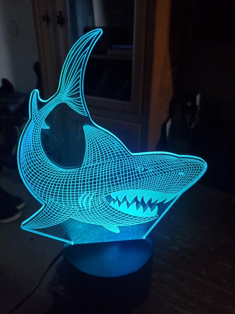 Color Changing  3D Shark 