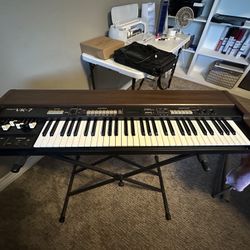 Roland VK7