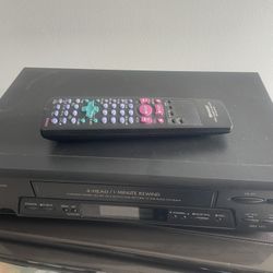 Sharpe VCR VC-A565 w/ Remote 