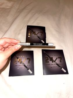 URBAN DECAY EYELINER