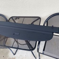 Audi Q7 2007 To 2015 Rear cargo trunk retractable tonneau cover. OEM