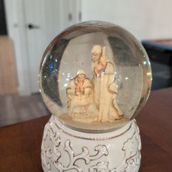 Musical Snow Globe