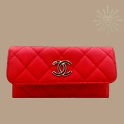 RED CHANEL CLUTCH 