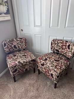 Accent Chairs