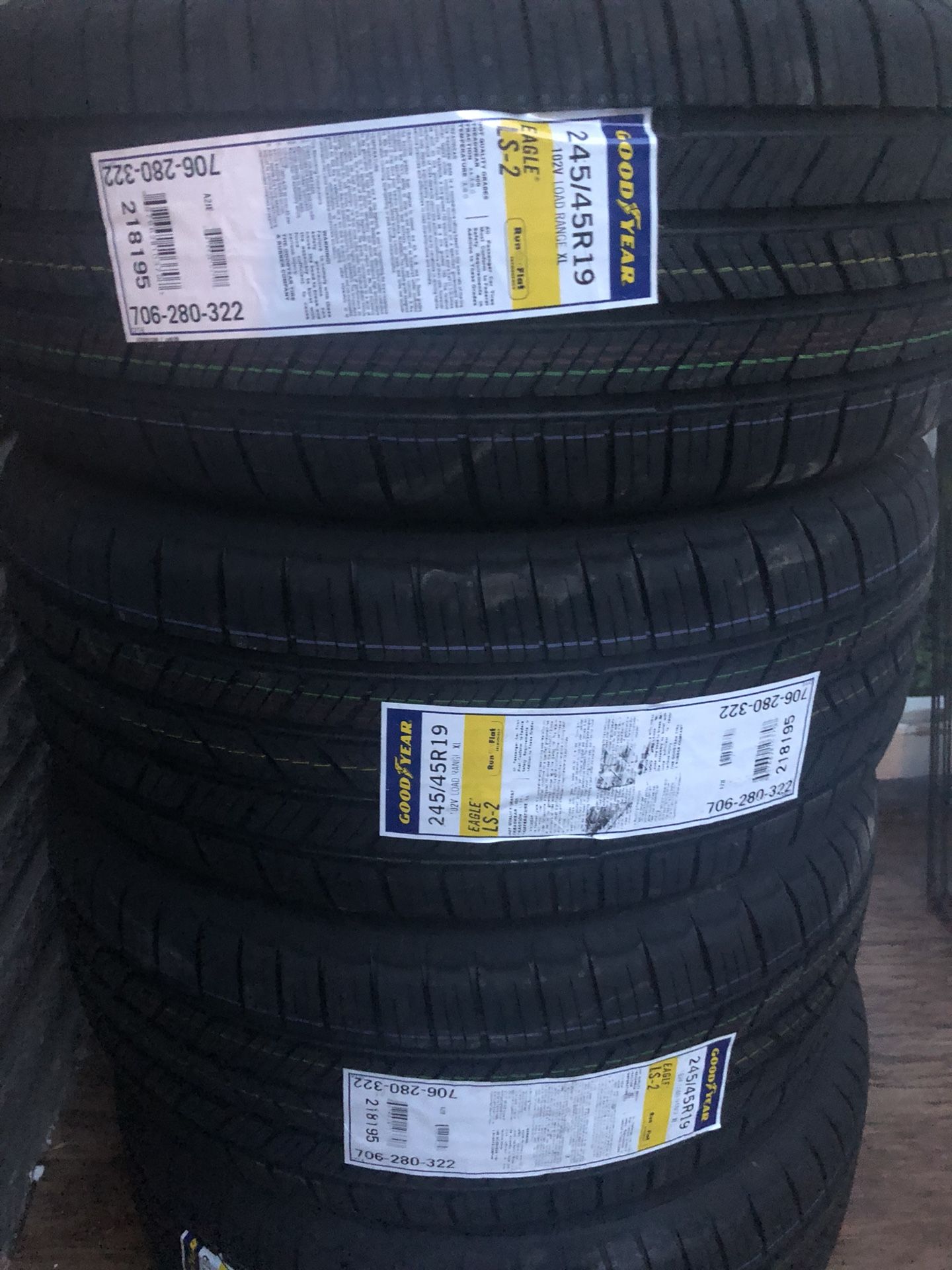 245/45/19 run flats good year tires