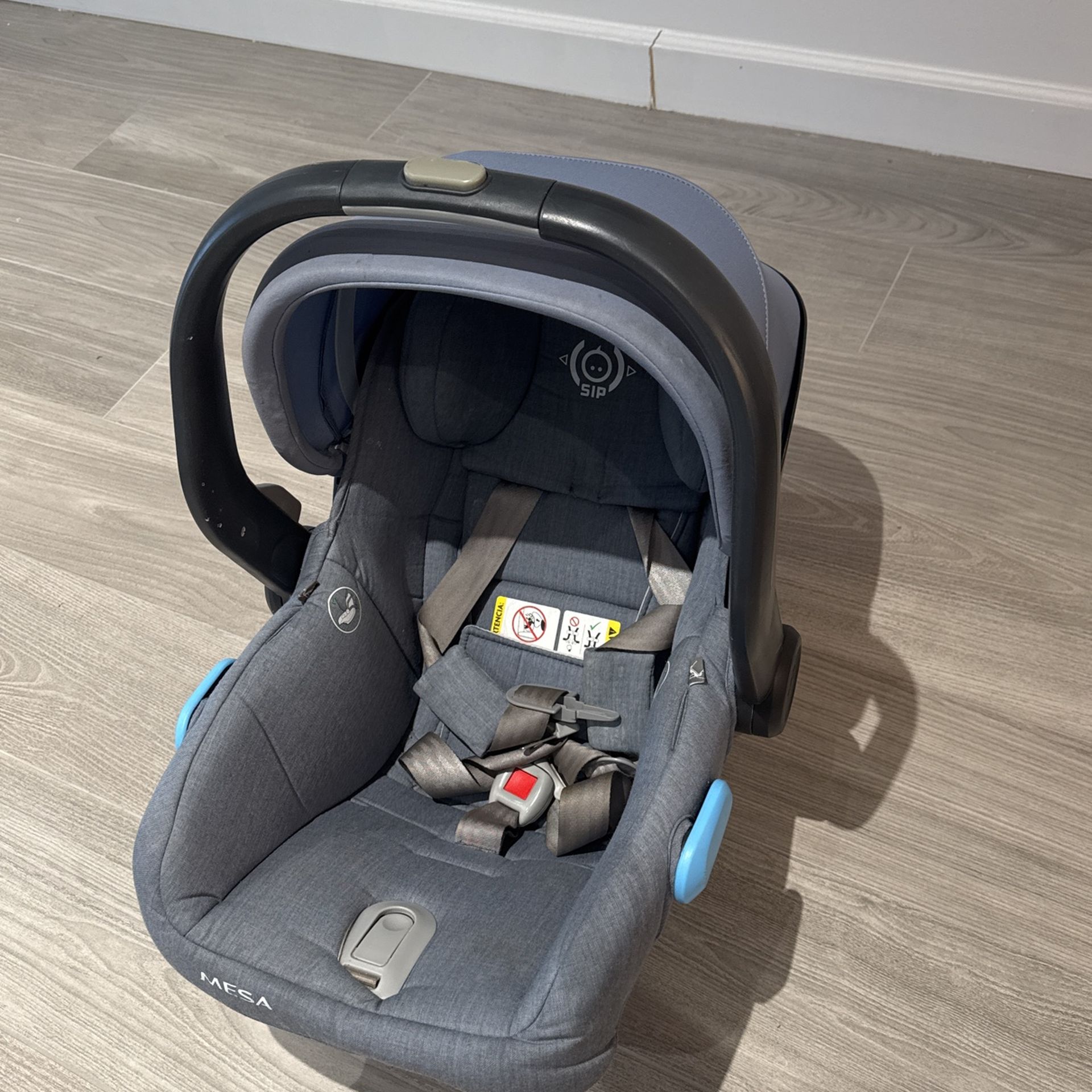 UPPAbaby infant Car Seat Mesa