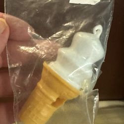 Vintage dairy queen ice cream cone whistle 1980's