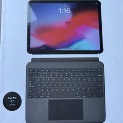 iPad 13 Pro Case Stand & Keyboard 