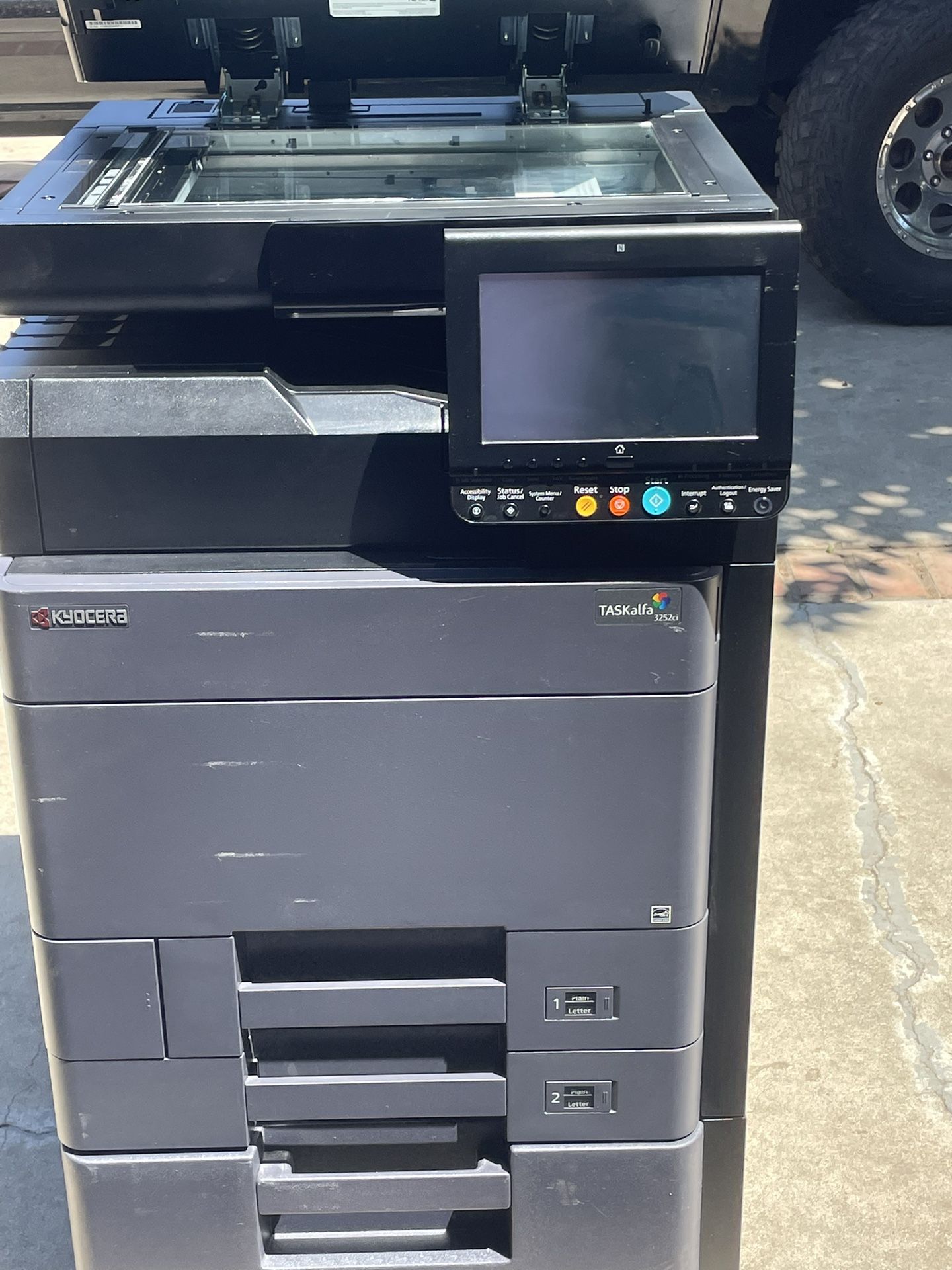 Kyocera TASKalfa 3252ci Color Copier Low Counter, 58K Only