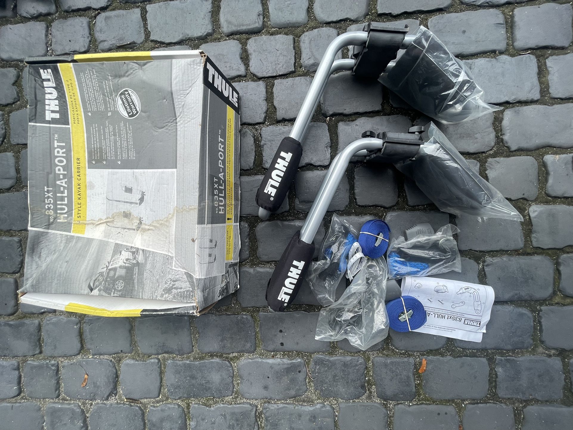 THULE 835XT Hull-A-Port Roof Mounted Kayak Rack - Never Used