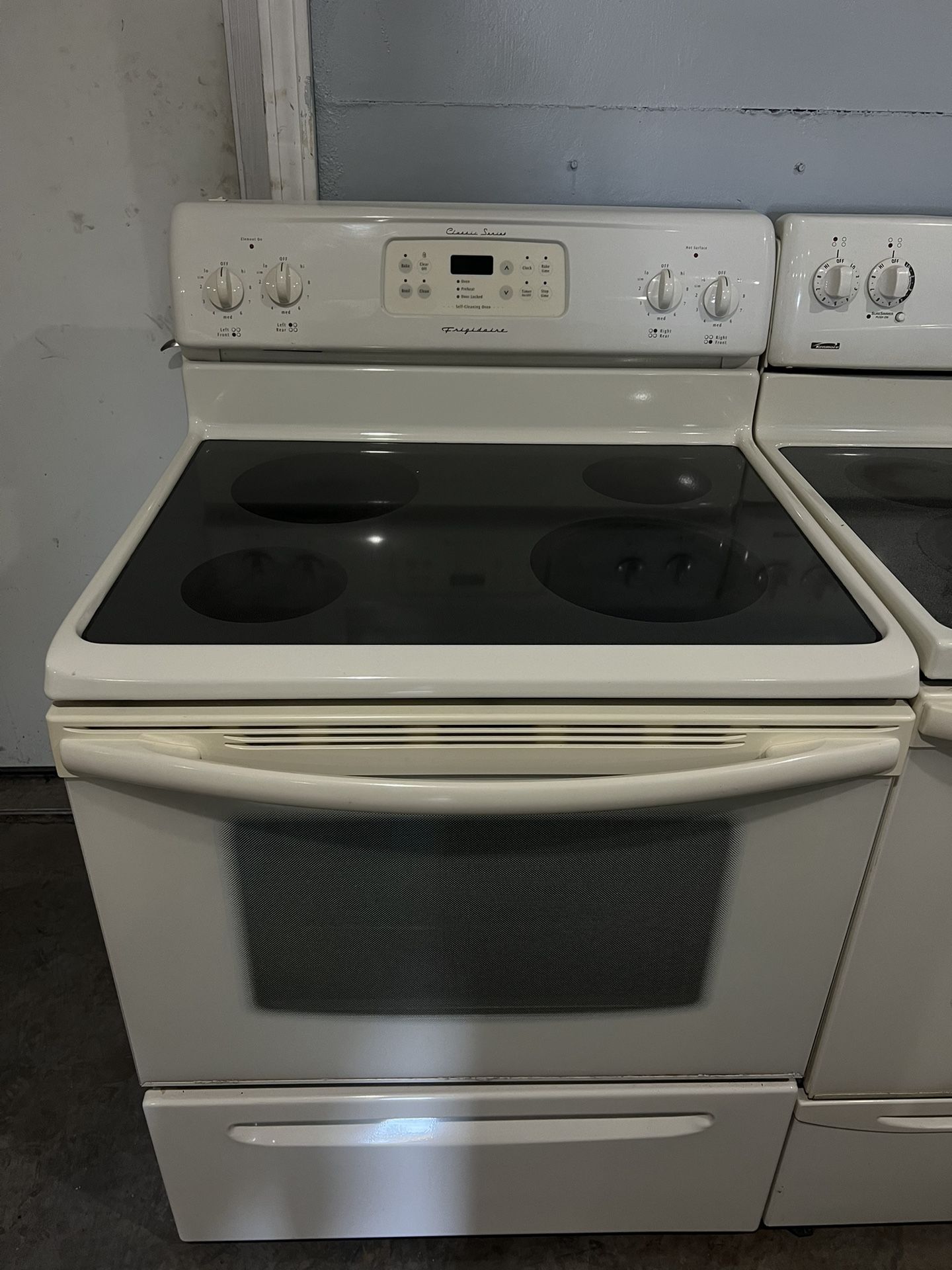Stove Electric available
