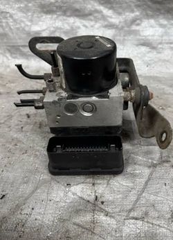 2008 Jeep Grand Cherokee Srt8 6.1 Abs Pump Module