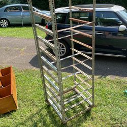 Metal Shelves With Wheels 